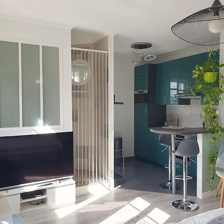 Beautiful In Apartman